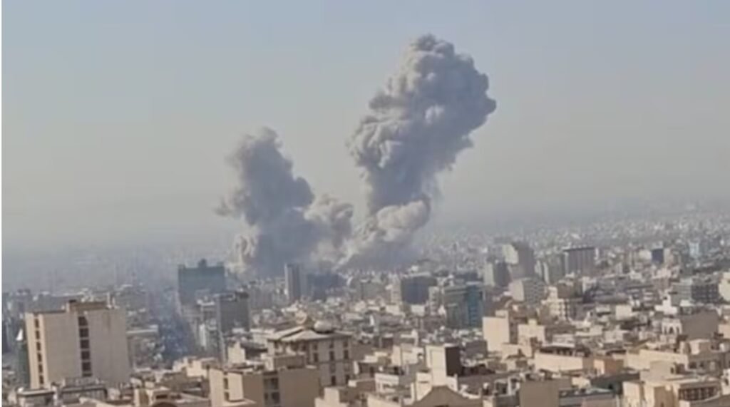 ईरान के मिसाइल हमले से भड़का मध्य पूर्व